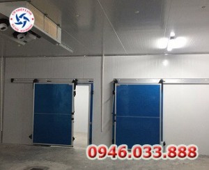 Cửa kho lạnh - Công Ty TNHH Cơ Nhiệt Lạnh Hà Nội - Hải Phòng